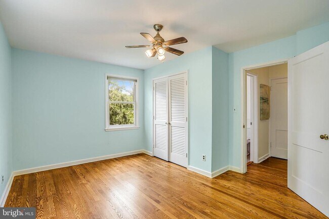 Building Photo - 4004 Beecher St NW