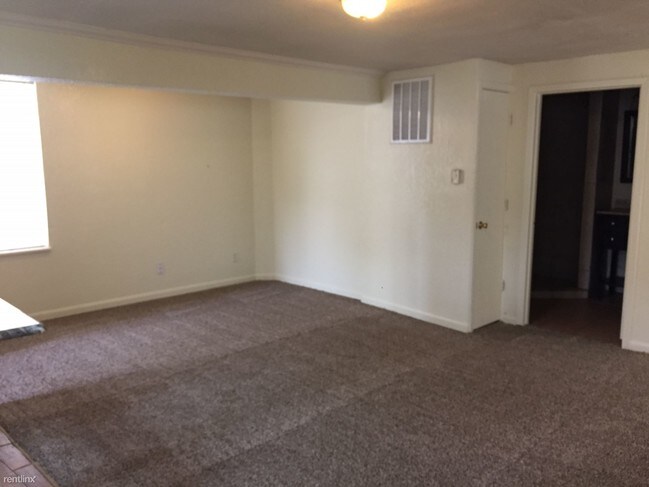 Building Photo - 3 br, 1 bath House - 4501 Aspen St