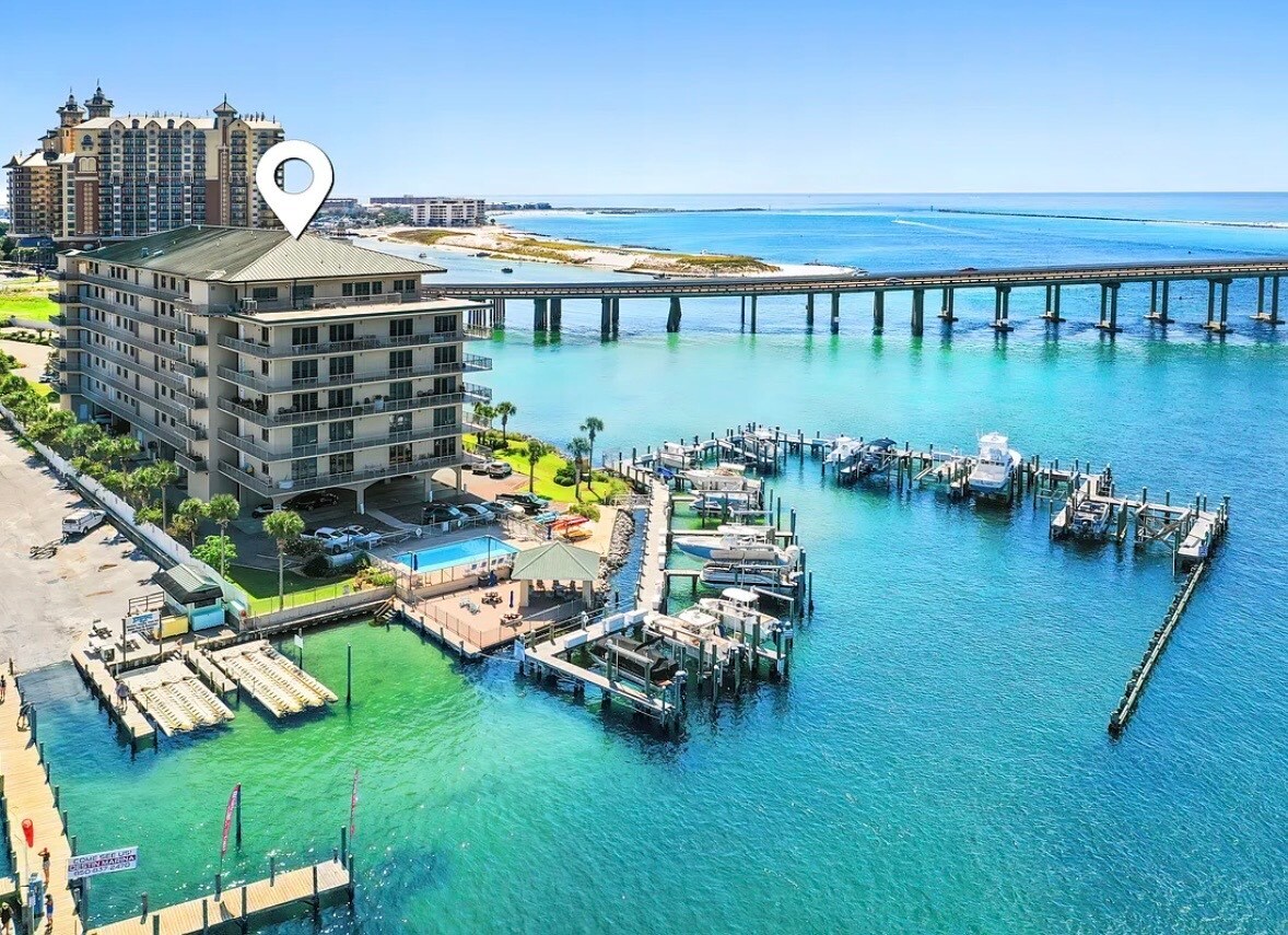 Building Photo - 5 Calhoun Ave