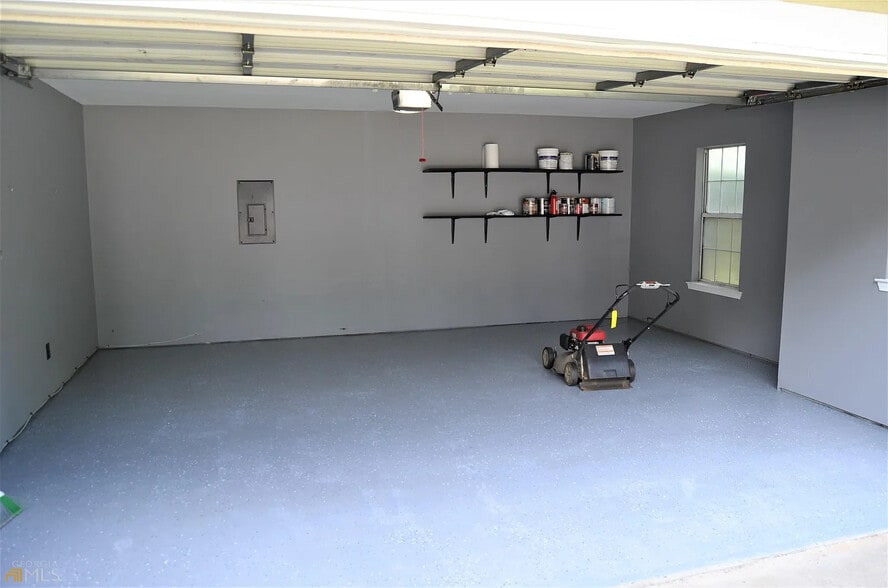 Building Photo - 512 N Fairfield Dr