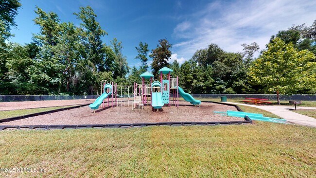 Building Photo - 8241 Pelican Landing Rd