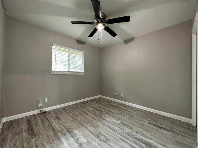 Building Photo - 3407 Norwood Hill Rd