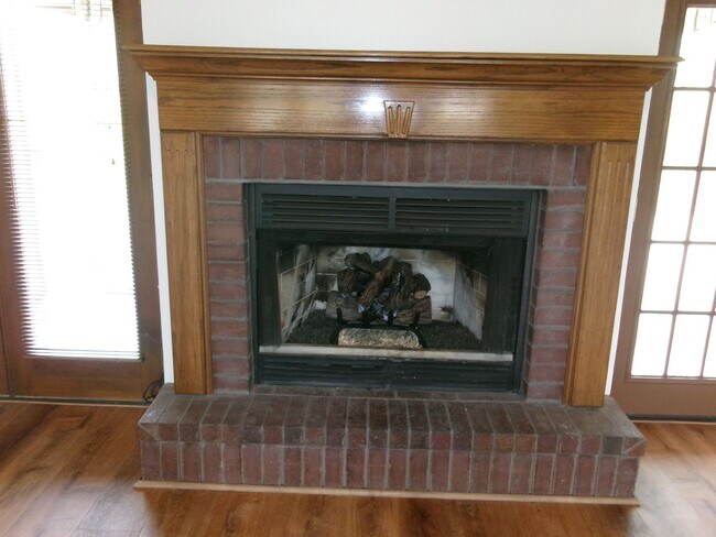 Building Photo - Pets Negotiable with Owner Approval!