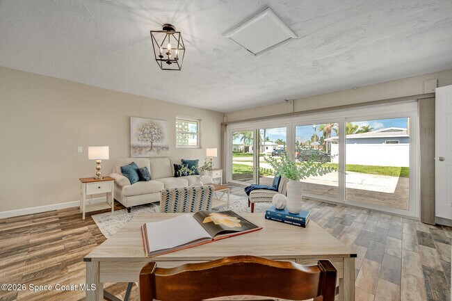 Building Photo - 458 Sandpiper Dr