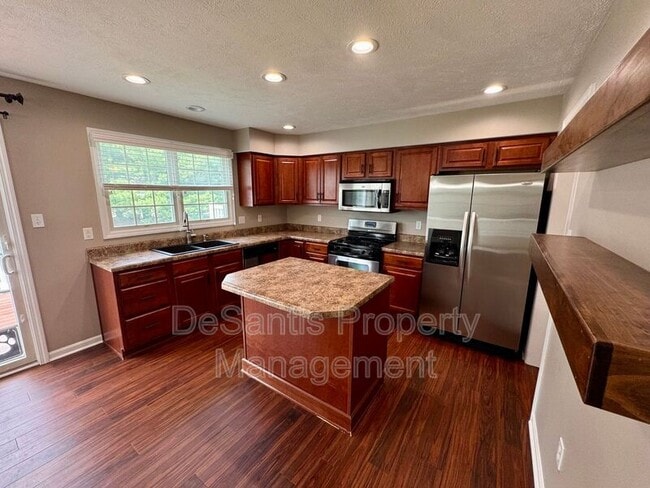 Building Photo - 307 Marshall Heights Dr