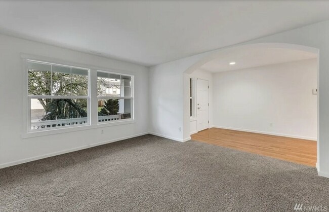 Building Photo - 20074 Ramblewood Rd SE