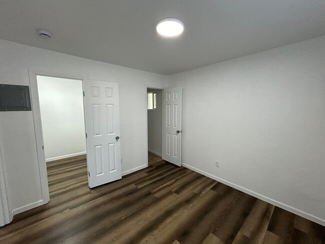 Building Photo - 600 Las Palmas Ave