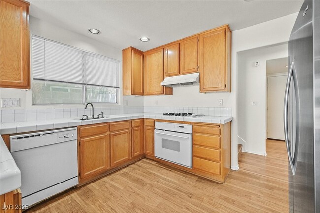 Building Photo - 7246 Galley Dr