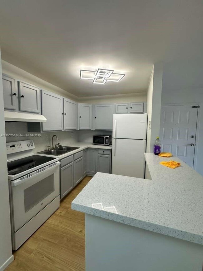Building Photo - 15560 SW 80th St