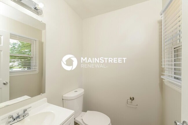 Building Photo - 3 Bedroom Pet-Friendly Home in Winston-Sal...