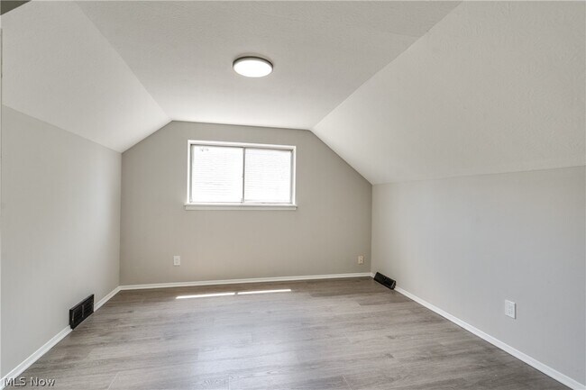 Building Photo - 4436 E 158th St