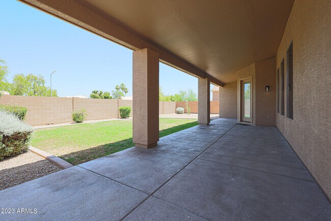 Building Photo - 24645 N 45th Dr