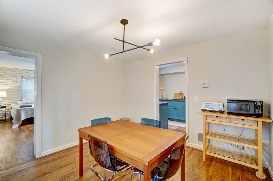 Building Photo - 531 Norway Ave