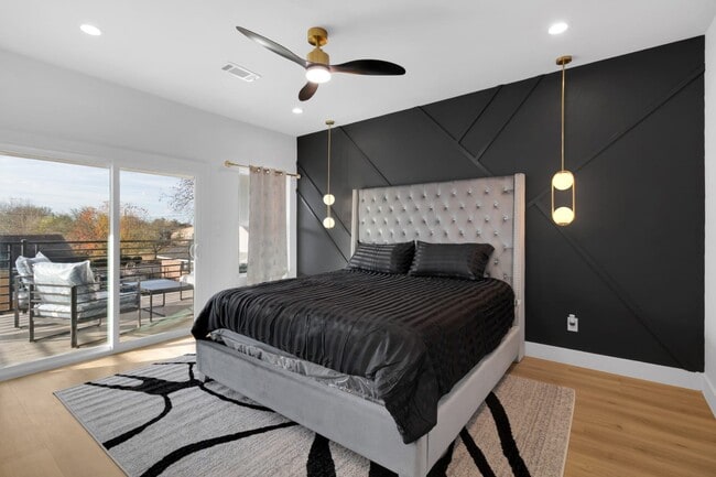 Building Photo - 6726 Dumble St