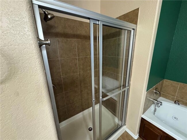 Building Photo - 6505 S 50th St