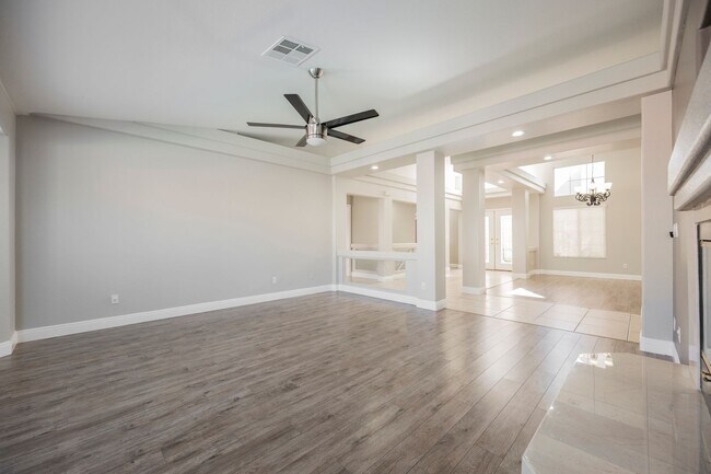 Building Photo - Gorgeous 1 Story Home in Gated Community