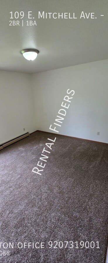 Building Photo - 109 E Mitchell Ave