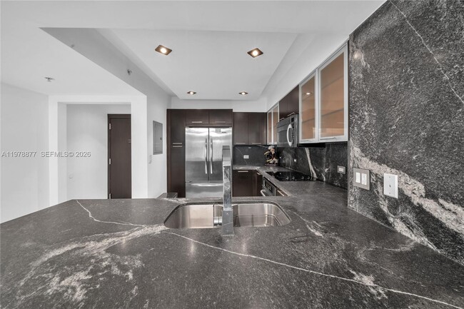 Building Photo - 31 SE 5th St