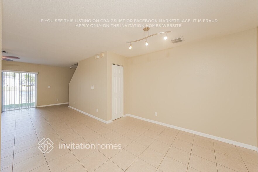 Building Photo - 16099 Sierra Palms Dr