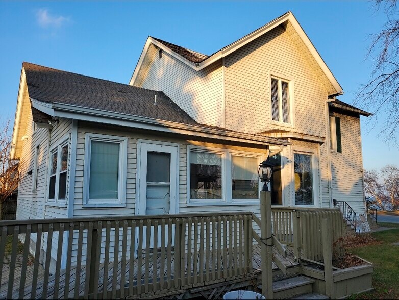 Current Exterior (New Roof has been Installed) - 1614 Michigan Blvd