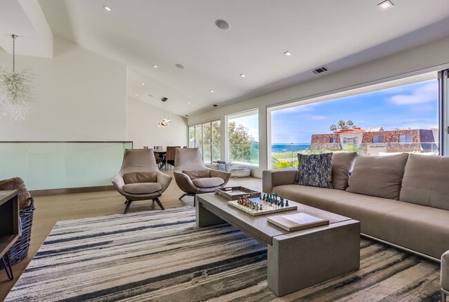 Building Photo - Luxury Furnished Home La Jolla with Ocean Views