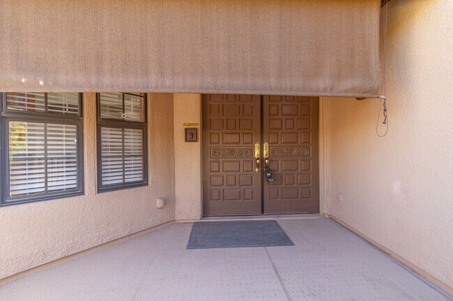 Building Photo - Fountain Hills 3 bedroom condo with Amazing Views of Four Peaks & Fountain