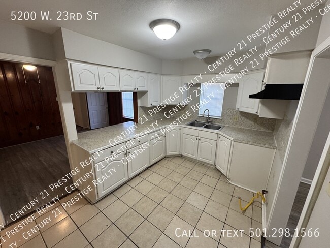 Building Photo - 5200 W 23rd St
