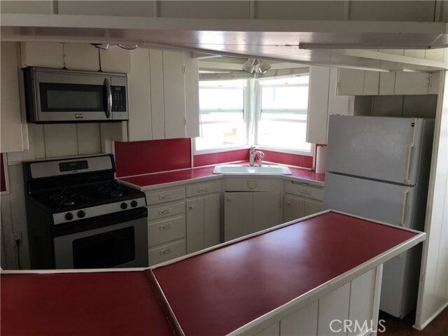 Building Photo - 435 Heliotrope Ave