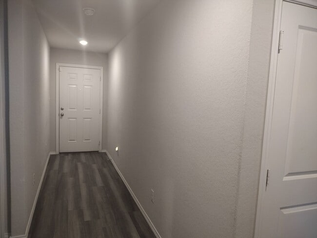 Building Photo - Charming 3 bedroom in Republic Creek!