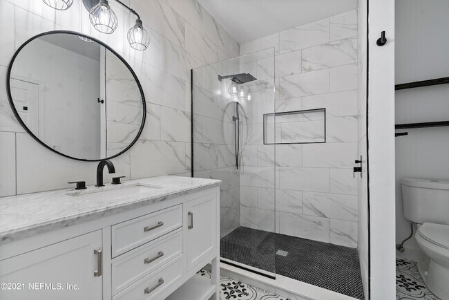 Building Photo - 230 Colima Ct