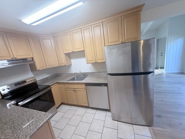 Building Photo - 4710 Cutting Cir