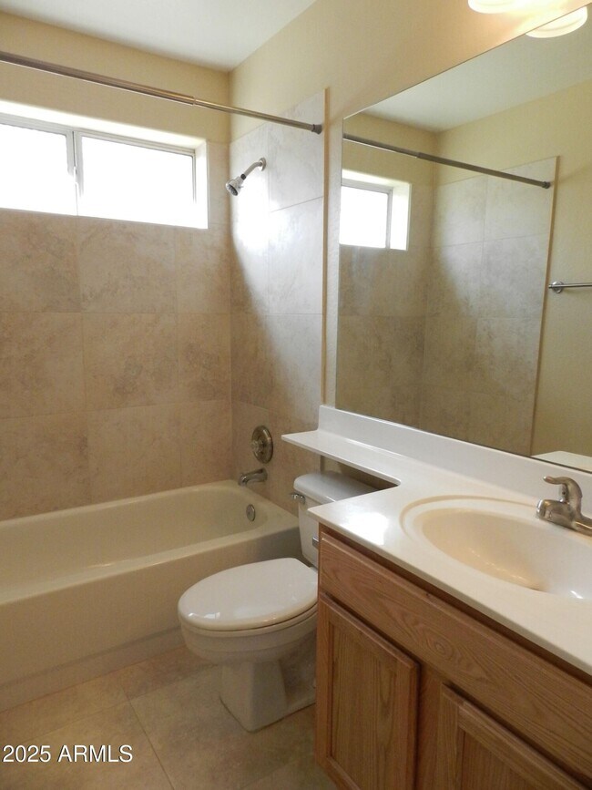 Building Photo - 13191 W Alvarado Cir