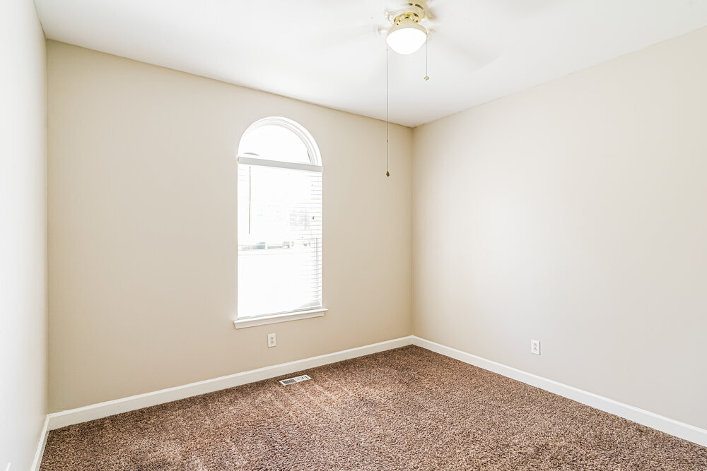 Building Photo - 318 Gatewood Dr