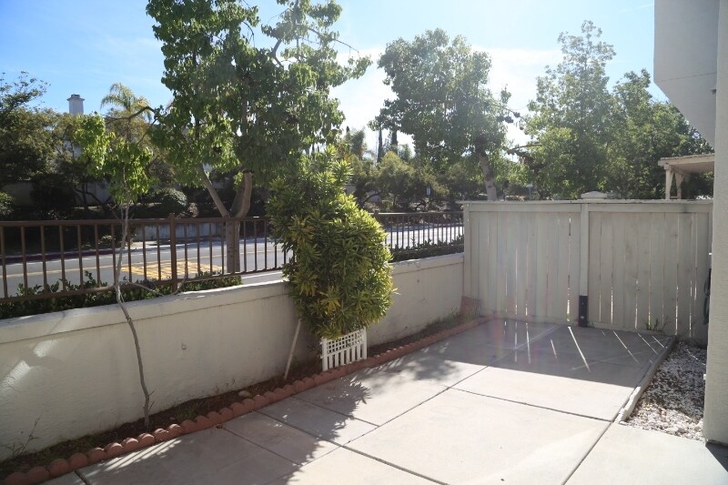 Building Photo - 11844 Scripps Creek Dr