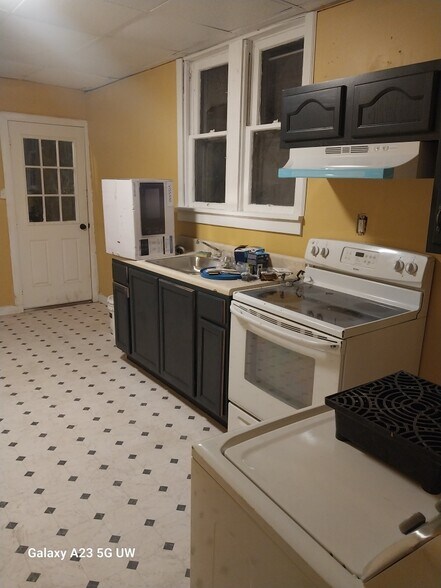Primary Photo - 720 Brock St