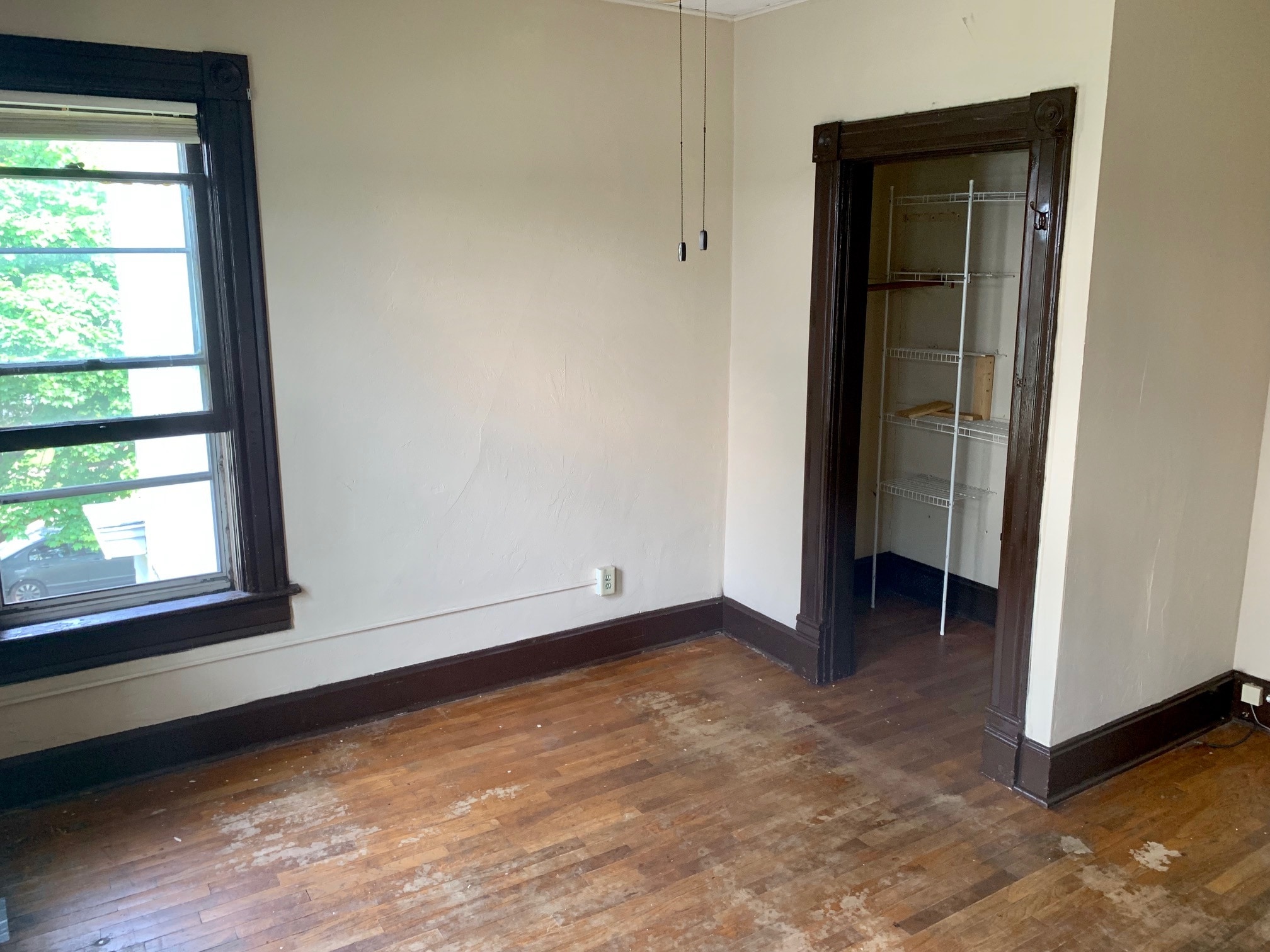Building Photo - 132 10th St S