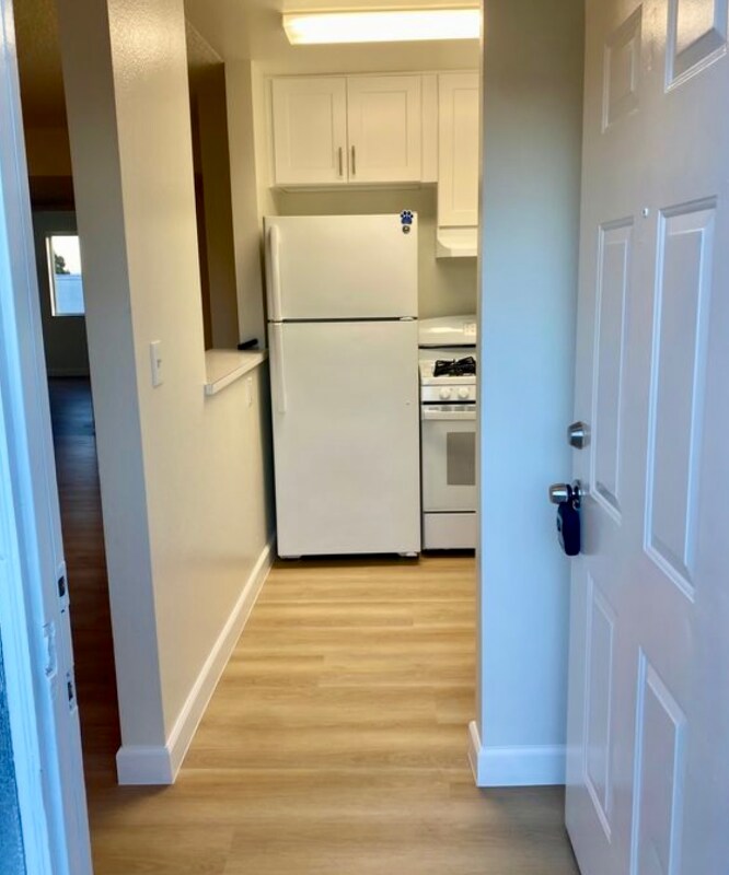 Building Photo - 1511 Mariposa Ave