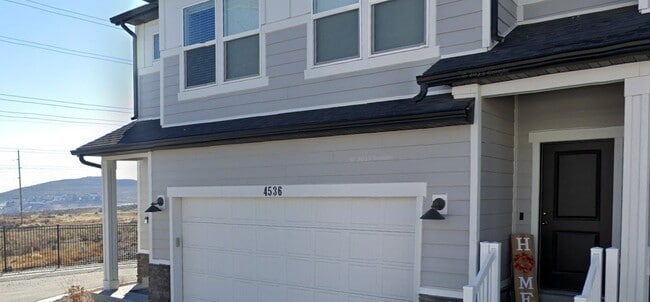 Building Photo - 4536 E Hurstbourne Dr