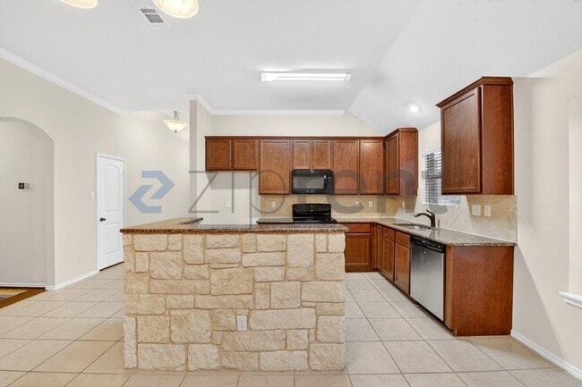 Building Photo - 1301 Raleigh Path