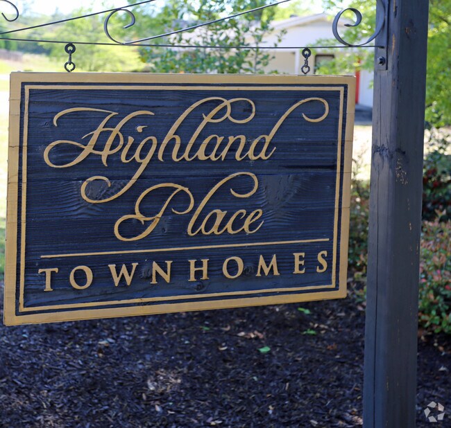 Primary Photo - Highland Place Townhomes