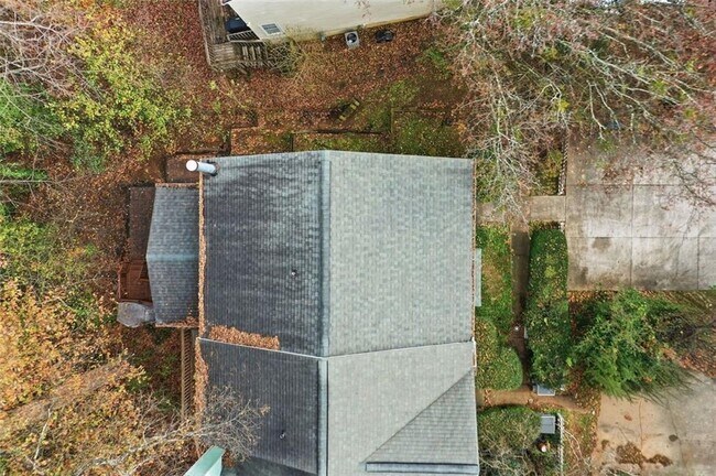 Building Photo - 1015 Plantation Way