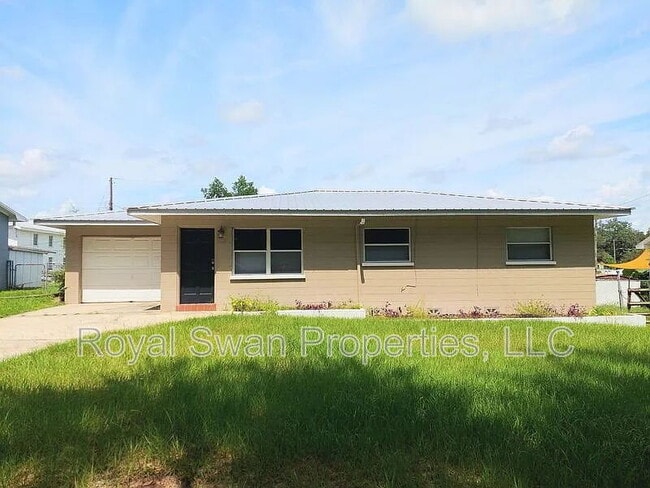 Building Photo - 220 Orangeview Ln