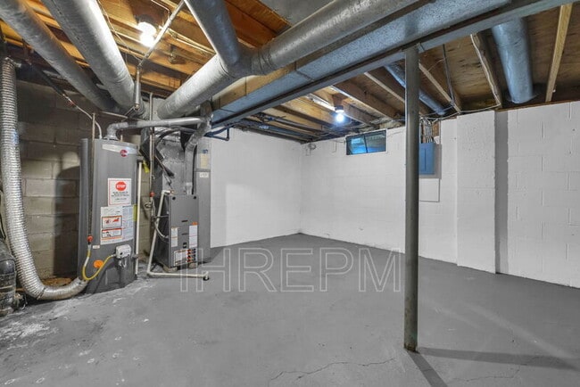 Building Photo - 4955 Kilconnel Dr