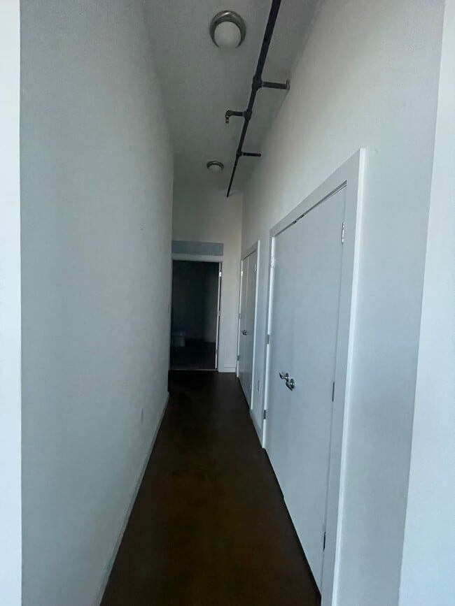 Building Photo - 415 St Pauls Blvd