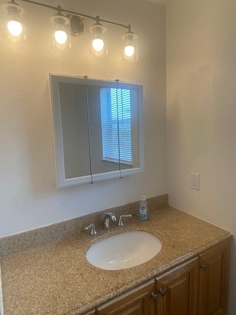 Building Photo - 16712 Fletcher Christian