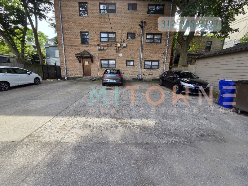 Building Photo - 1346 Chase