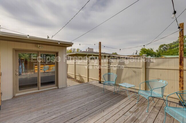 Building Photo - 1228 Bonito Ave