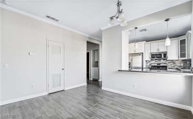 Building Photo - 1851 Hillpointe Rd