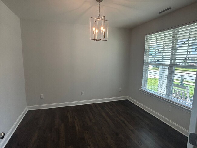 Building Photo - 3 Bed | 2.5 Bath House in Holly Springs
