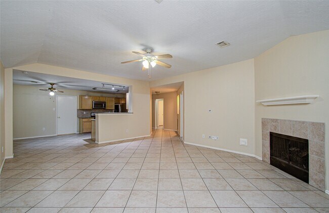 Building Photo - 16835 Carbridge Dr